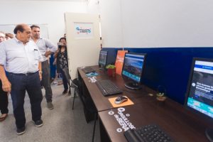 BERA SE INAUGURÓ UN AULA DE INFORMÁTICA EN EL CIC N° 33 DE PLÁTANOS (3)