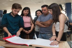 BERAZATEGUI ALUMNOS DE ESCUELAS TÉCNICAS TRABAJARON SOBRE HOGARES PARTICULARES (2)