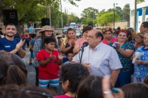 BERAZATEGUI SE INAUGURARON EN BUSTILLO 300 METROS DE NUEVO PAVIMENTO (3)