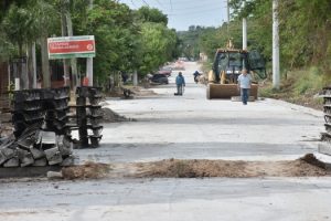 EE EL MUNICIPIO AVANZA CON LA PAVIMENTACIÓN EN HORMIGÓN 1