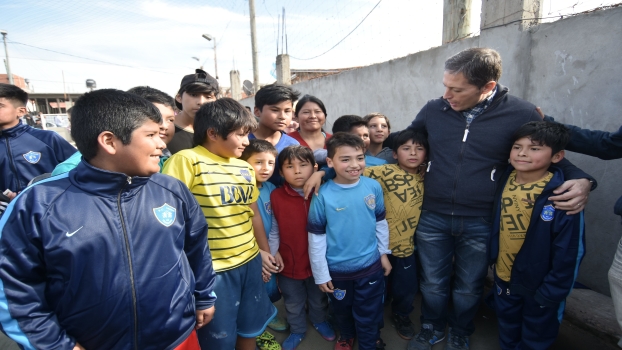 EE FERNANDO GRAY COMPARTIÓ EL DÍA CON VECINOS DEL BARRIO EL GAUCHO 2