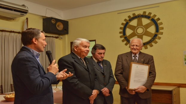 EE FG PARTICIPÓ DE CAMBIO DE AUTORIDADES EN ROTARY CLUB EE 1