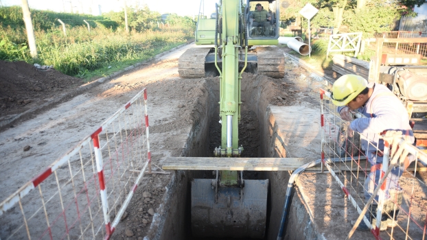 EE FG RECORRIÓ OBRA QUE GARANTIZARÁ ACCESO AL SERVICIO CLOACAL JAGÜEL2