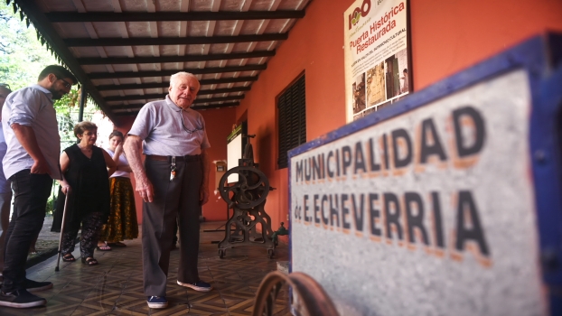 EE MUSEO DE LA CAMPANA RECIBIÓ HISTORIADOR PEDRO CAMPOMAR 3