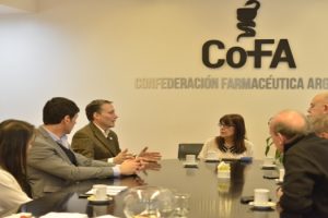 EE “ESTÁ EN JUEGO EL MODELO SANITARIO DE FARMACIAS”, ASEGURÓ FG