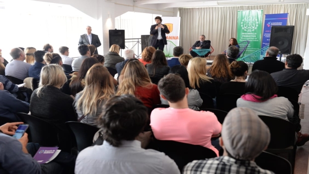MGP - Se realizó la tercera edición de #MDPEMPRENDE 02