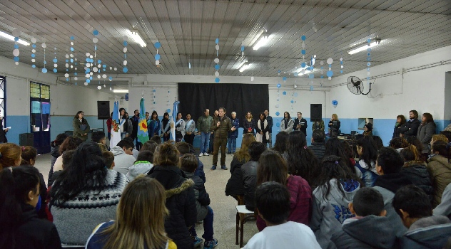 ee Gray- obras Secundaria 22- inauguración (2)