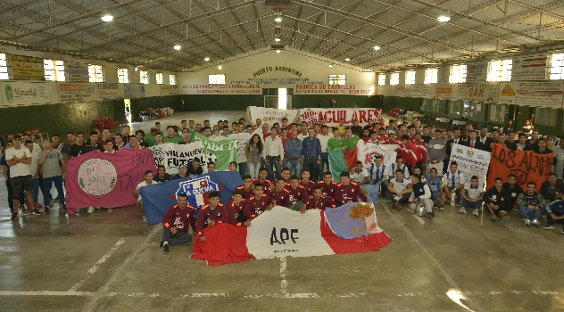 eeGrayTornSudamericFutsal.