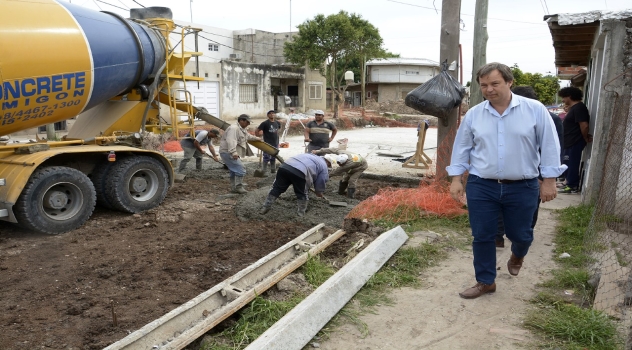 AB OBRAS DE ASFALTO EN MÁRMOL Y CALZADA