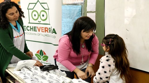 EE 140 LENTES GRATUITOS PARA NIÑOS Y ADULTOS ECHEVERRIANOS