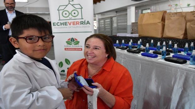EE 180 ANTEOJOS EN ESCUELA PRIMARIA DE EL JAGÜEL 1