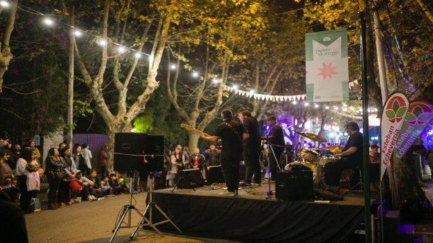 EE 6 MIL VECINOS DIERON UNA VUELTA POR PASEO DORREGO 2