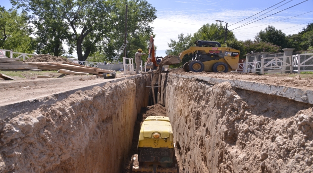 EE AVANZA OBRA DE CLOACAS 2