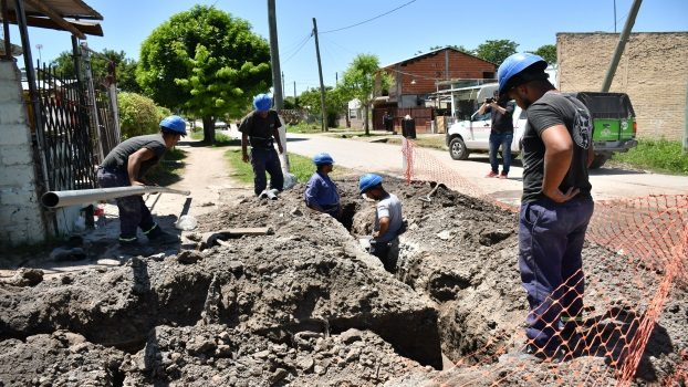 EE EXTIENDEN LA RED DE AGUA POTABLE EN EL JAGÜEL
