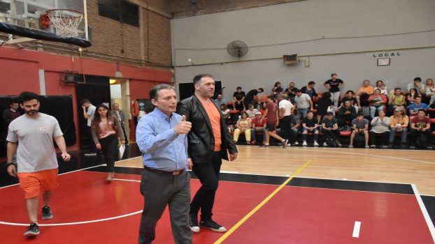 EE FERNANDO GRAY JUNTO A VECINOS E INSTITUCIONES DE MONTE GRANDE 2