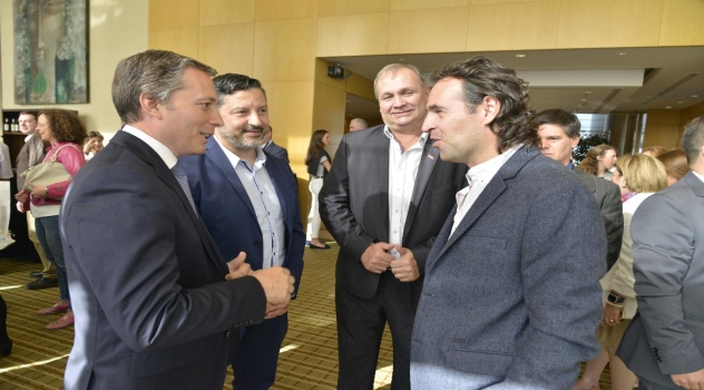 EE FG EN FORO DE ALCALDES DEL BID
