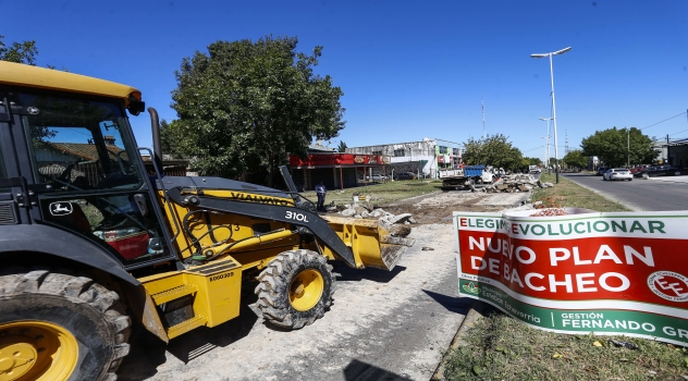 EE OBRAS DE BACHEO EN MG Y LG