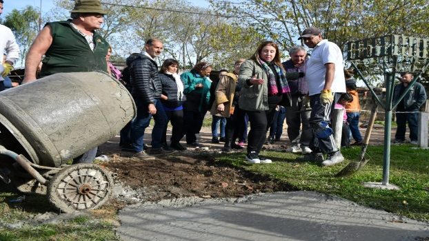 EE SENDEROS COMUNITARIOS 1