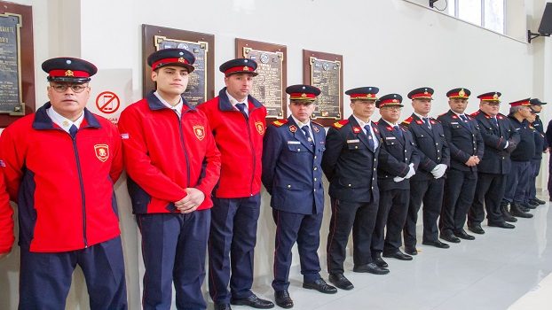 EL CONCEJO DELIBERANTE DE BERAZATEGUI HOMENAJEÓ A LOS BOMBEROS VOLUNTARIOS EN SU DÍA (1)