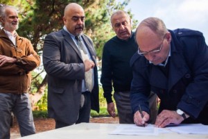 Foto MGP - Arroyo y Abud firmaron acuerdo con el INTA y la Escuela Agraria Nicolás Repetto