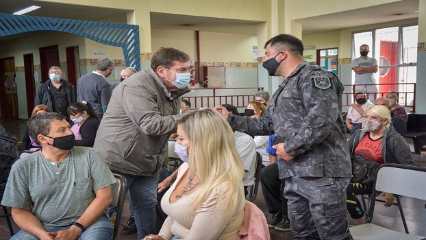 Foto MGP - Reunion con vecinos de Batan