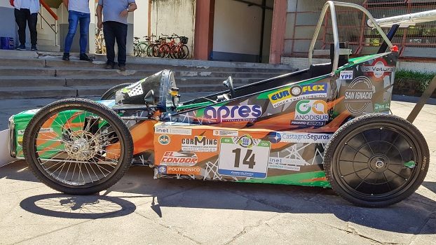 LA TÉCNICA N° 3 PARTICIPÓ EN UNA COMPETENCIA DE AUTOS ELÉCTRICOS NO CONTAMINANTES1