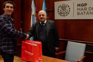 MGP Arroyo despidEstudOlimpiada Internacional de Biología