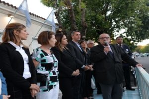 MGP - Arroyo en acto 50 años Escuela 5 - 01