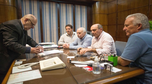 MGP - Arroyo firma acuerdo paritarias con STM