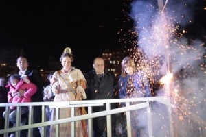MGP Arroyo participó cremá monumento fallero (1)