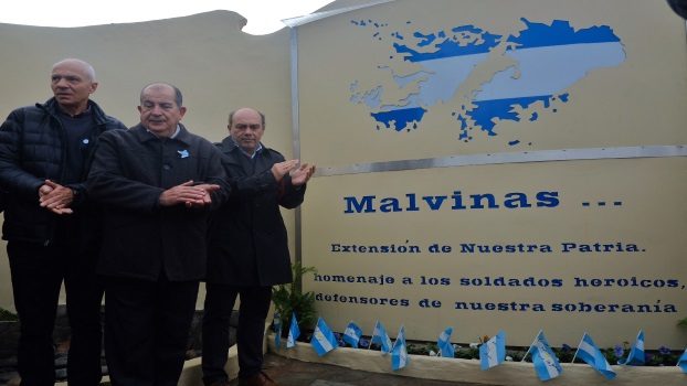MGP - Inauguracion nuevo monumento a caído en Malvinas