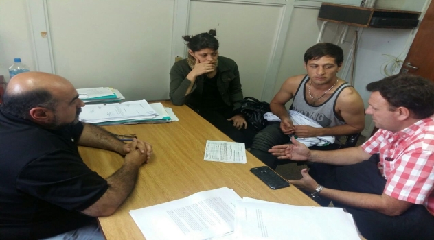 MGP Rabe e Irazoqui reunidos con el músico Gabriel Bonomo