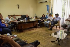 MGP - Reunion con cooperativistas antes de levantar acampe