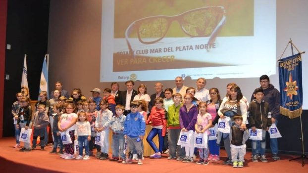 MGP - Se entregaron 40 pares de anteojos a chicos con problemas visuales