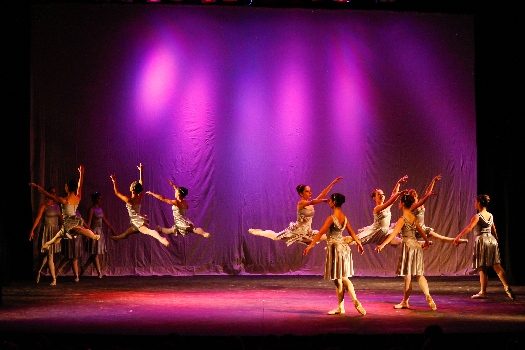 MGP muestra danza T Colon