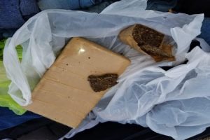 MS 15-01 Secuestran casi dos kilos de marihuana y demoran a cinco personas en dos controles vehiculares s