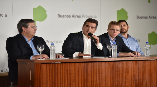 MS 16-04 Ritondo en conferencia de prensa