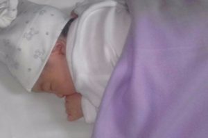 MS Bebé abandonada en barrio Villa Ponzati