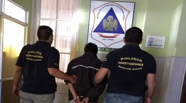 MS DENUNCIÓ A SU PADRE Y HERMANO POR ABUSO 1