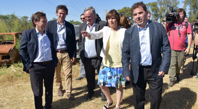 ms-ritondo-y-bullrich-en-compactacion-de-automoviles-1