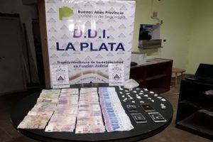 MS Tres detenidos - Drogas La Plata