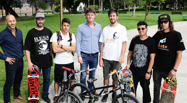 PROFESIONALIZAN LOS DEPORTES nic scioli EXTREMOS Y URBANOS