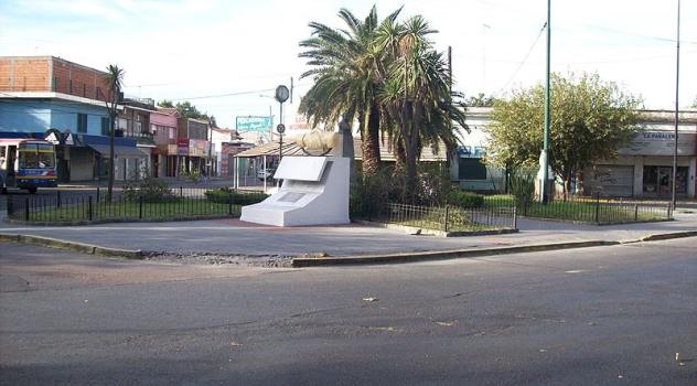 ab-Plazoleta_d_la_Amistad Rafael Calzada