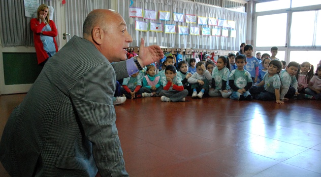 ab bolet.Visita a escuelas (3)