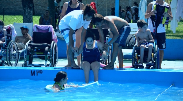 ab colonia. (1)