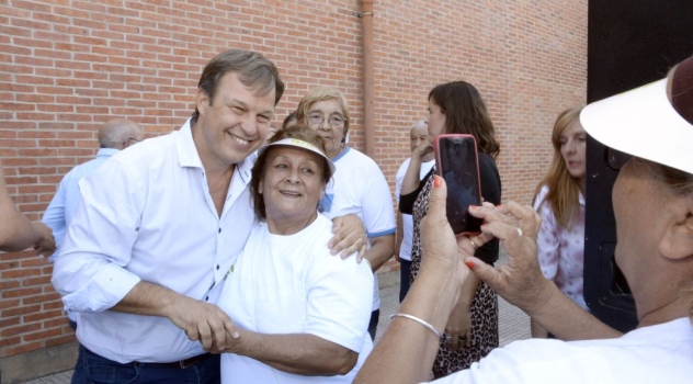 ab jornAdultsMyres