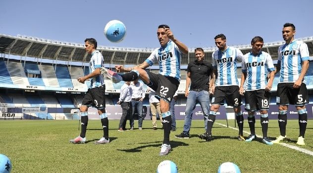 Racing club presenta sus nuevas incorporaciones antes del comienzo de la superliga.
25.01.2018
Foto Maxi Failla