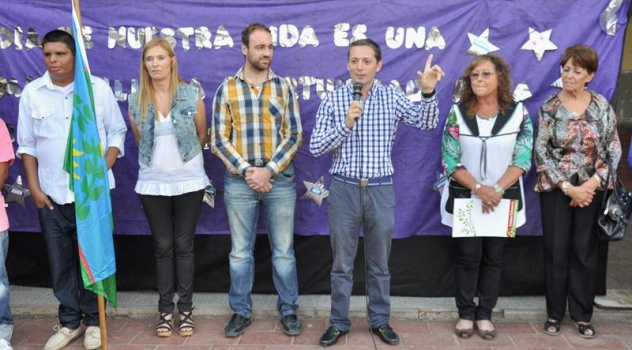 ee Escuela Educ adultos 2014 (44)