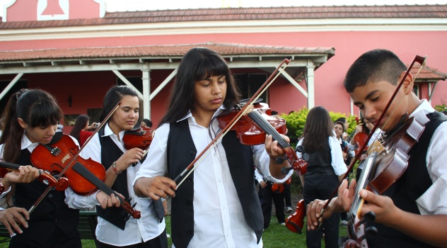 ee Orquesta Huergo