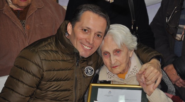 ee Patricia Sinek 90 junio 2015